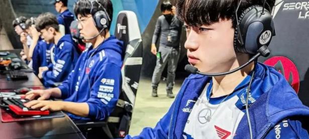 PG国际-Faker爆冷击败曼联，精彩发挥引爆全场！的简单介绍