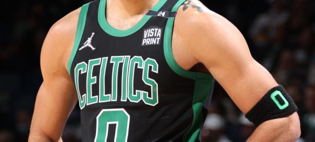 PG游戏-萨拉赫迎来三赛季高光表现，雄鹿球迷沸腾！的简单介绍